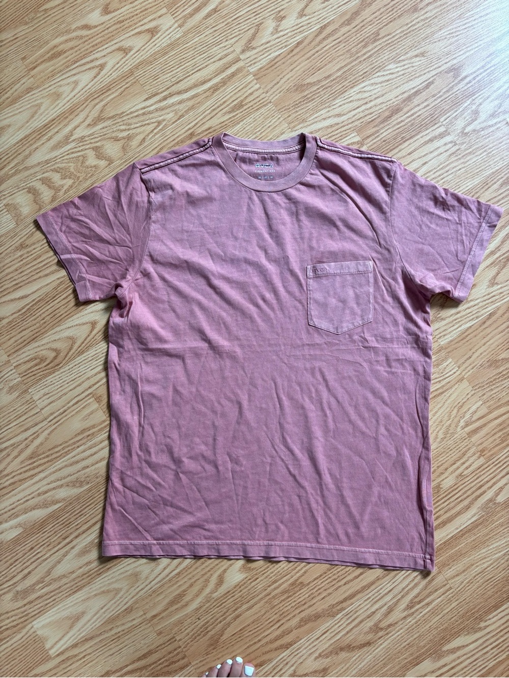 Men's Short Sleeve Pocket T-Shirt — Dusty Rose size medium NWOT